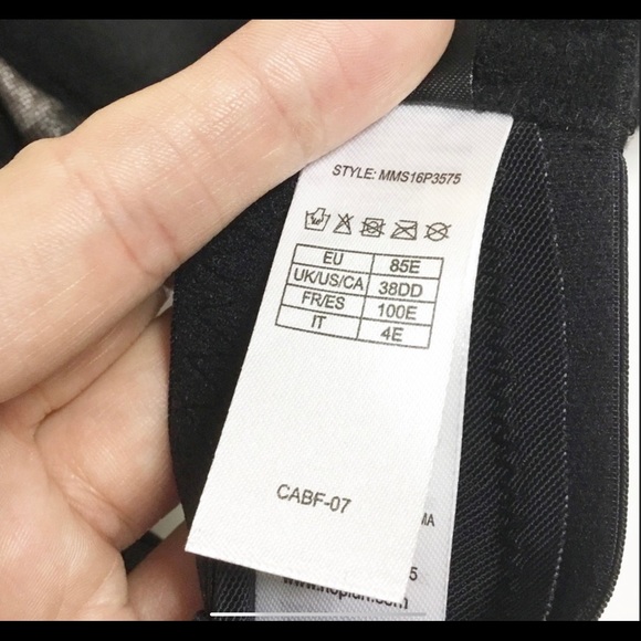 Bundle of Bras 38DD and 40D - Picture 4 of 9